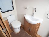 Practical Caravan's reviewers give their expert verdict on the 2012 Lunar Lexon 420's luxurious end-washroom