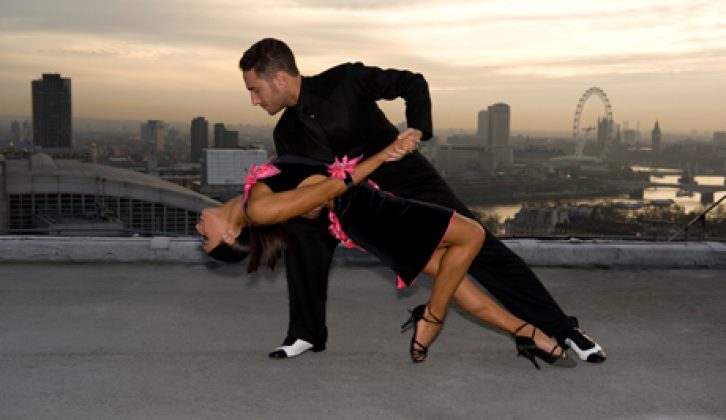 Vincent and Flavia dance on a roof