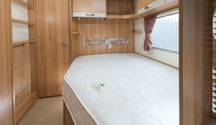2014 Bailey Pursuit fixed bed