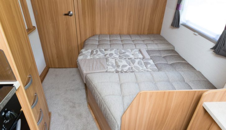 Side dinette bed in the Lunar Quasar 564 reviewed by Practical Caravan's experts