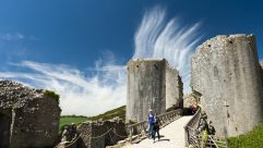 Let Practical Caravan's travel guide help you make the most of your next caravan holidays in Dorset – Corfe Castle is stunning and there is a campsite nearby
