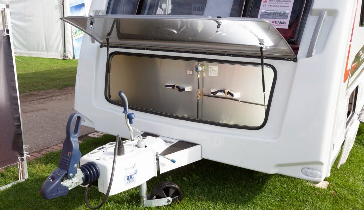 The gas locker of the Affinity 574 has a wide door that allows unimpeded access
