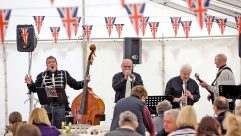 Enjoy your caravan holiday in Devon with the Practical Caravan team at the 2014 Reader Rally – teas and coffees are available all weekend long in the marquee, and your cream tea comes with live music!