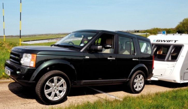 Read our 2009 Land Rover Discovery review to find out if this is the best used tow car to get you through the winter – and beyond