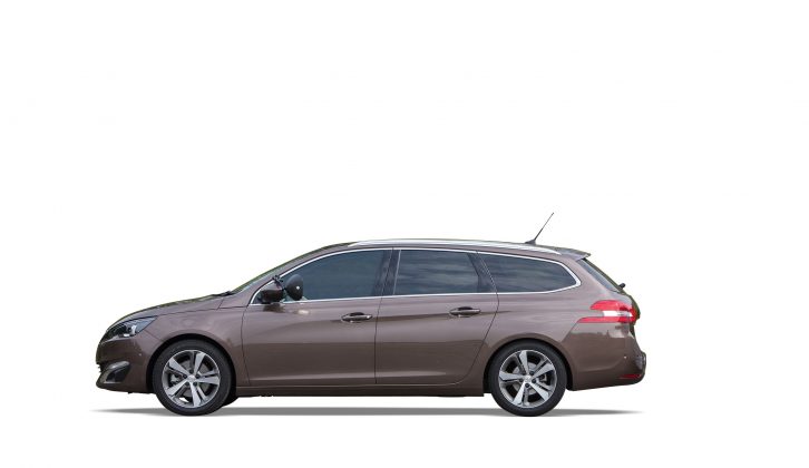 The Peugeot 308 SW is 443cm long and 204cm wide, including mirrors. Headroom is 97cm from the front seat and 95cm from the rear seat to ceiling