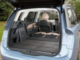 Drop the middle row of seats to reveal a super-handy, 2181-litre boot