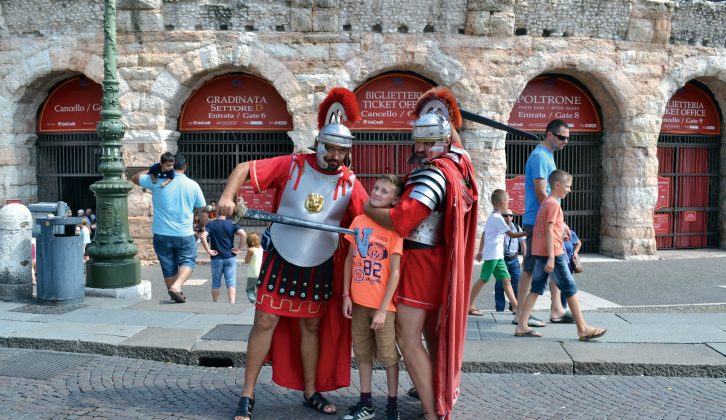 Arrested for resisting a photo – Roman soldiers capture Stacie Pardoe's son Liam in Verona when the family visits Italy's beautiful Lake Garda