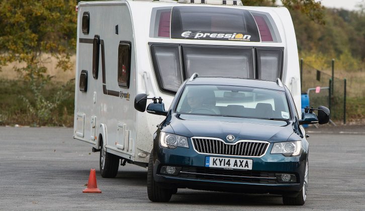 The Škoda gripped well and was firmly in control of the caravan, no matter what we threw at it