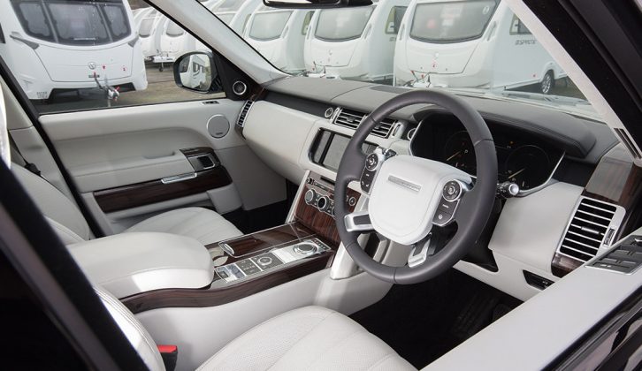 Instead of traditional dials, the Range Rover has a TFT LCD screen on which ‘dials’ appear – it has a very luxurious cabin