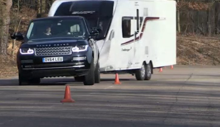 We discover what tow car ability the Range Rover SDV8 Autobiography has in our new TV show