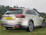On a wet day like our test, four-wheel drive can come into its own, but not all models in the Country Tourer range have it