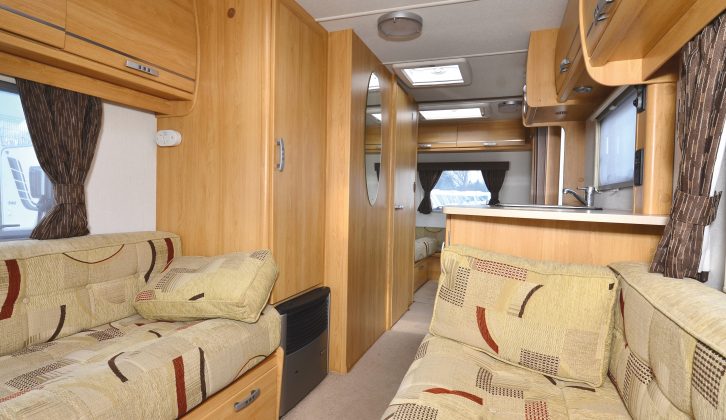 The 2010 Quasars benefited from a traditional décor and the heater is fitted below the wardrobe