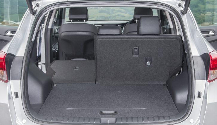 The split/folding rear seat is simple to operate, making the 513-litre boot 1503 litres in size