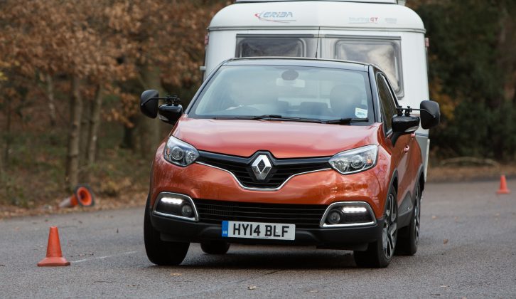 With a 1245kg kerbweight, this Renault Captur can tow only lightweight caravans like this Eriba Touring GT
