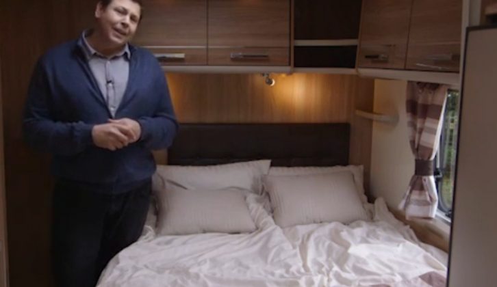 This fixed bed layout has helped make the Valencia a popular model in the Bailey range – tune in and find out why