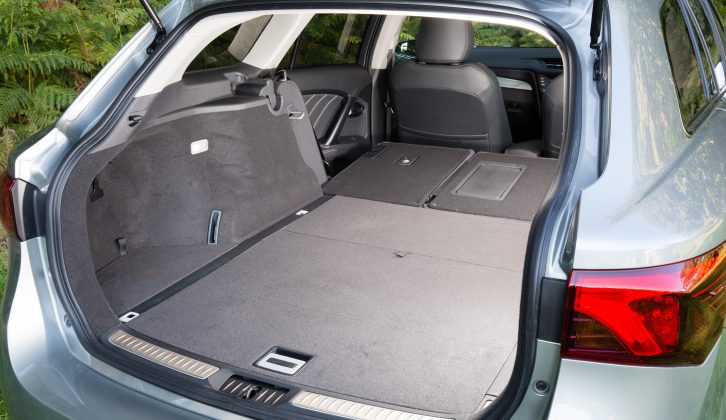 The rear seats fold almost flat to yield a well-shaped load bay and a 1609-litre boot