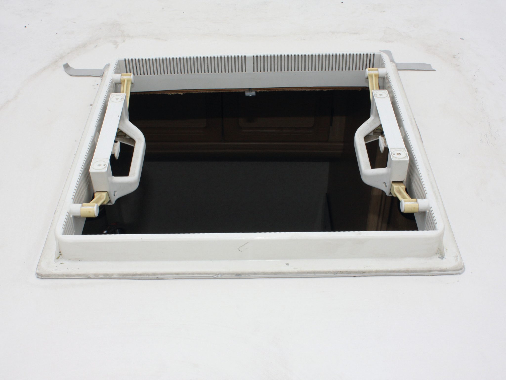 How to replace a popup rooflight Practical Caravan