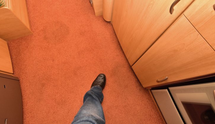 Check the loose-fit carpets for stains