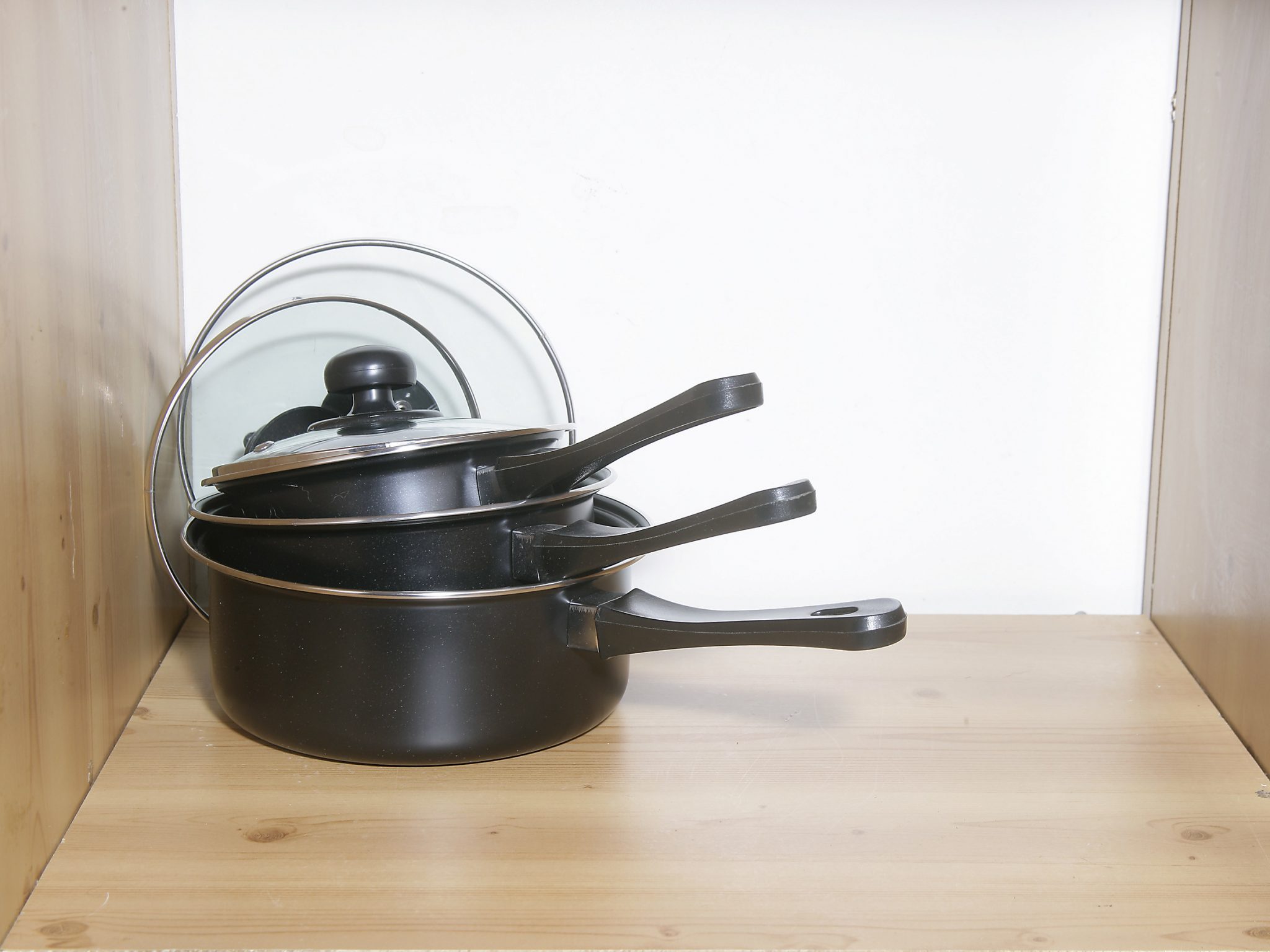 Quest threepiece saucepan set Practical Caravan