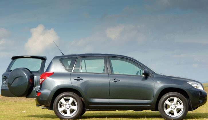 Most third-gen RAV4s sold in the UK had manual gearboxes and diesel engines