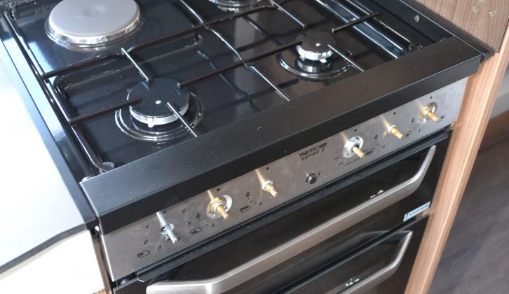 You get a separate oven and grill, and a dual-fuel hob with three gas burners