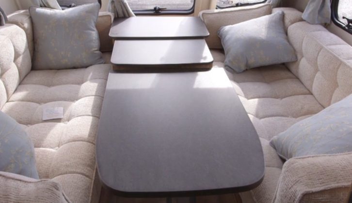 There's room to have friends over for a meal in the Lunar Conquest EK