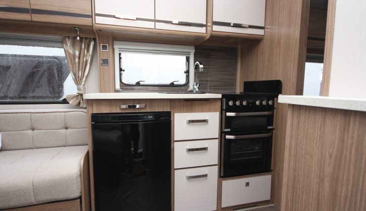 The VIP 565 has a well-specced kitchen, however the microwave is rather high and over the hob, neither of which are desirable