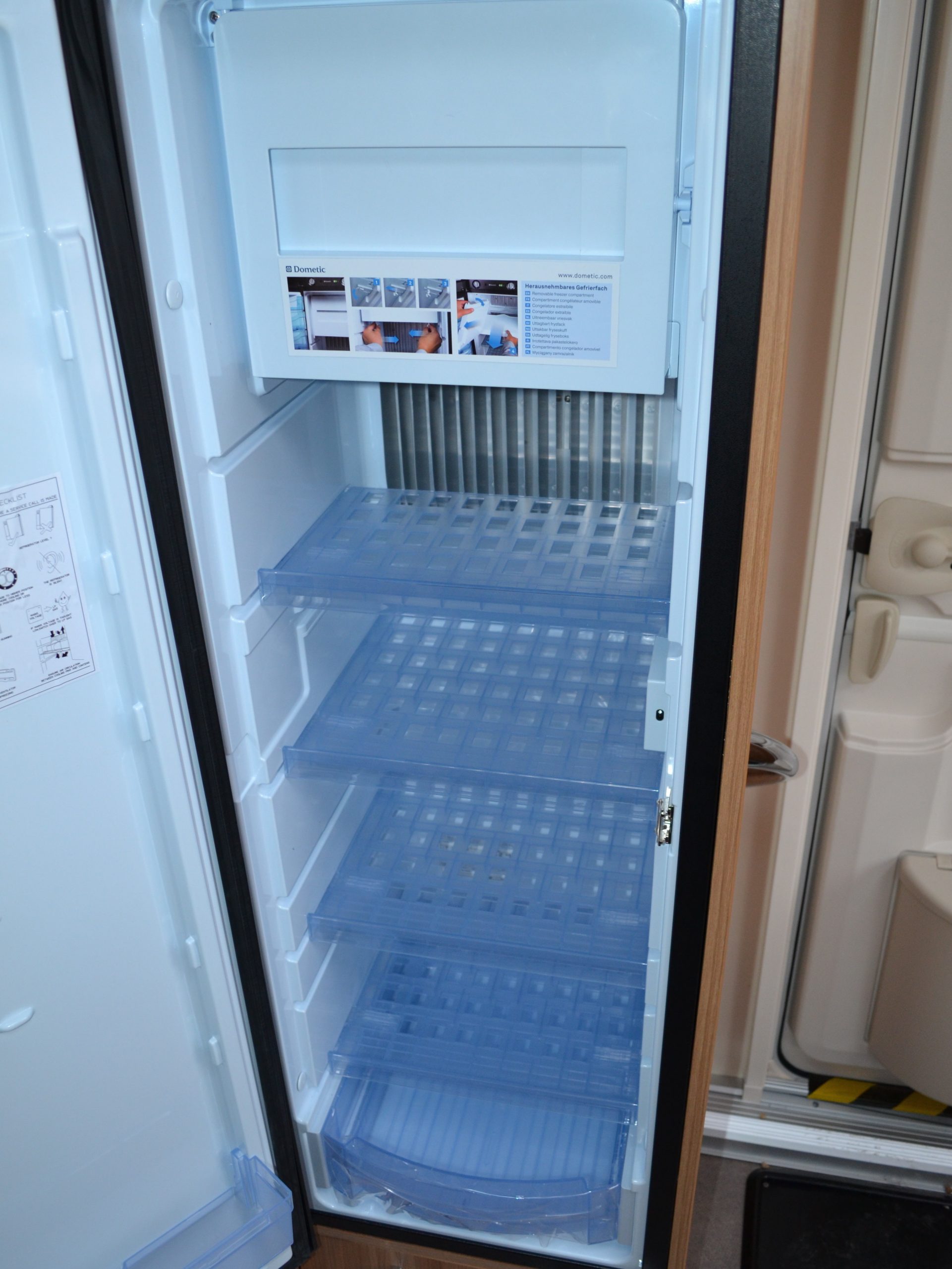 Dometic 133 litre tower refrigerator discount
