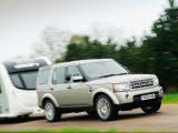 The Land Rover Discovery 4 body underwent few changes from its predecessor, but there were plenty under the bonnet