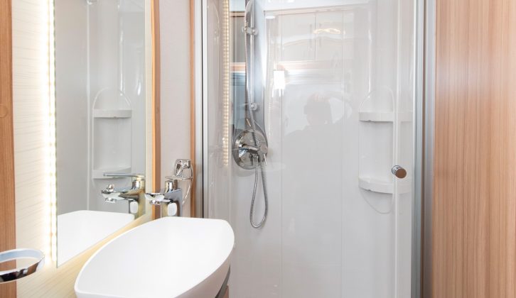 The Lunar Lexon 560's shower cubicle is huge and has two shelves