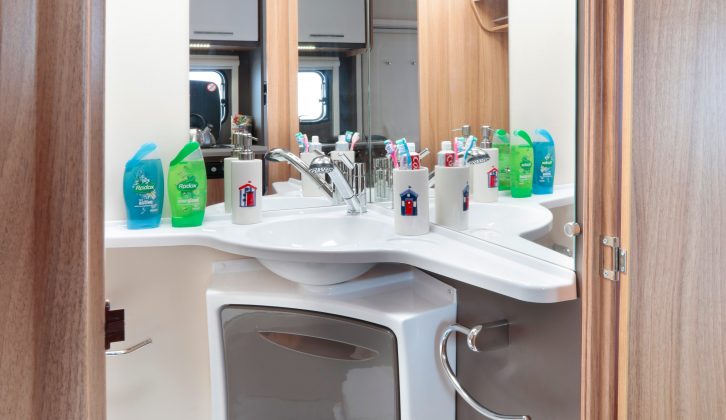 The Caravelair Antarès 450's washroom