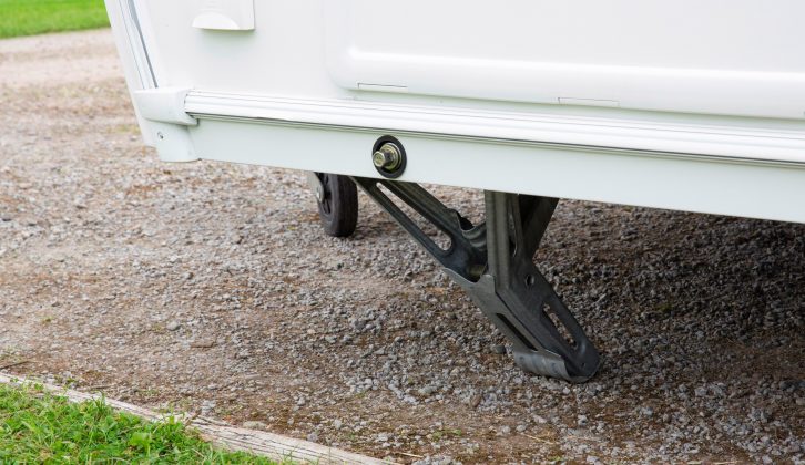 The Swift Lifestyle 6 FB has heavy-duty corner steadies that are easy to access