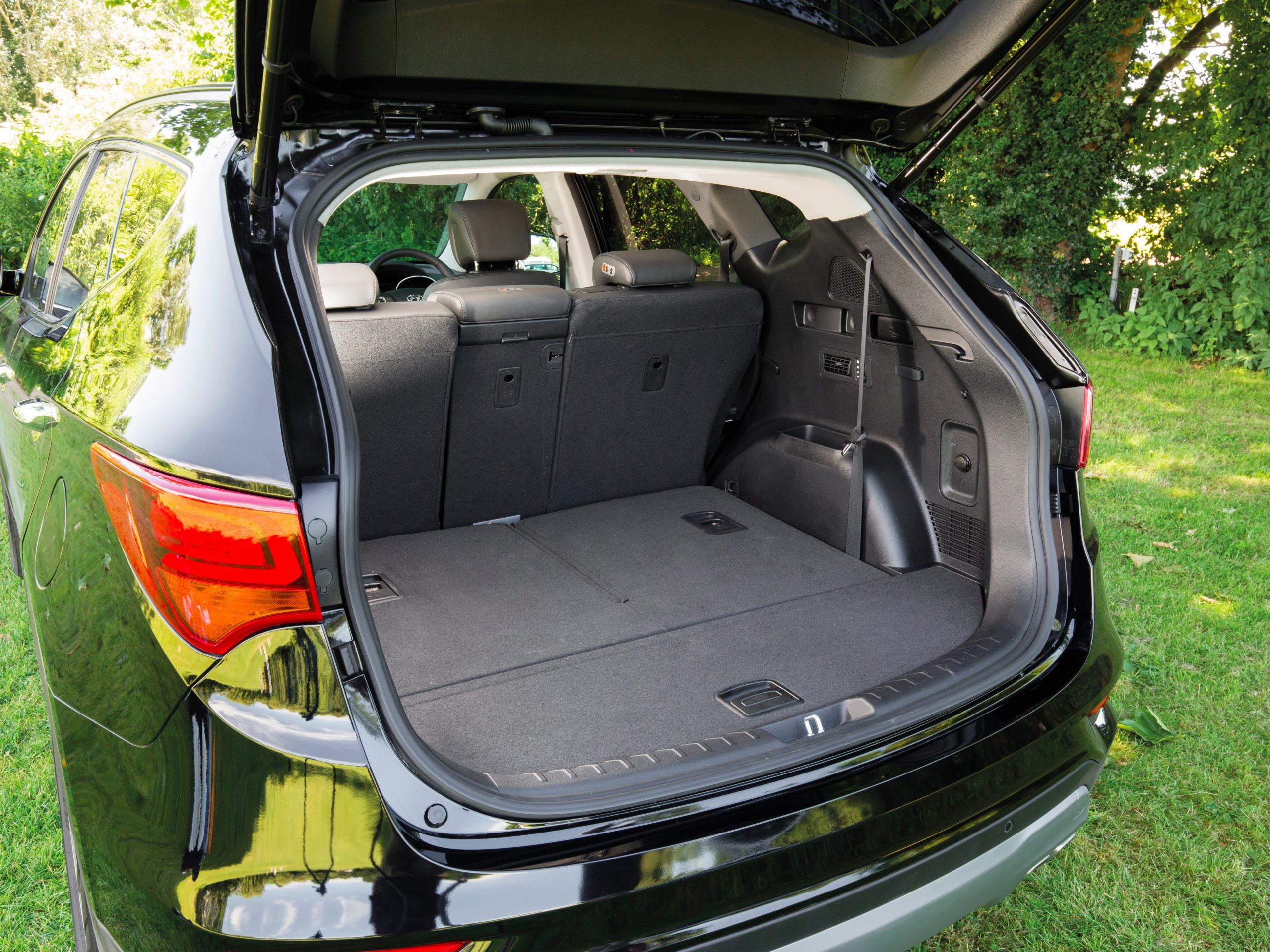 Hyundai Santa Fe  Practical Caravan