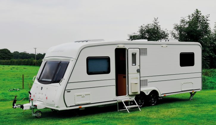 The profile of the twin-axle V640s is a classic and remains distinctively Vanmaster