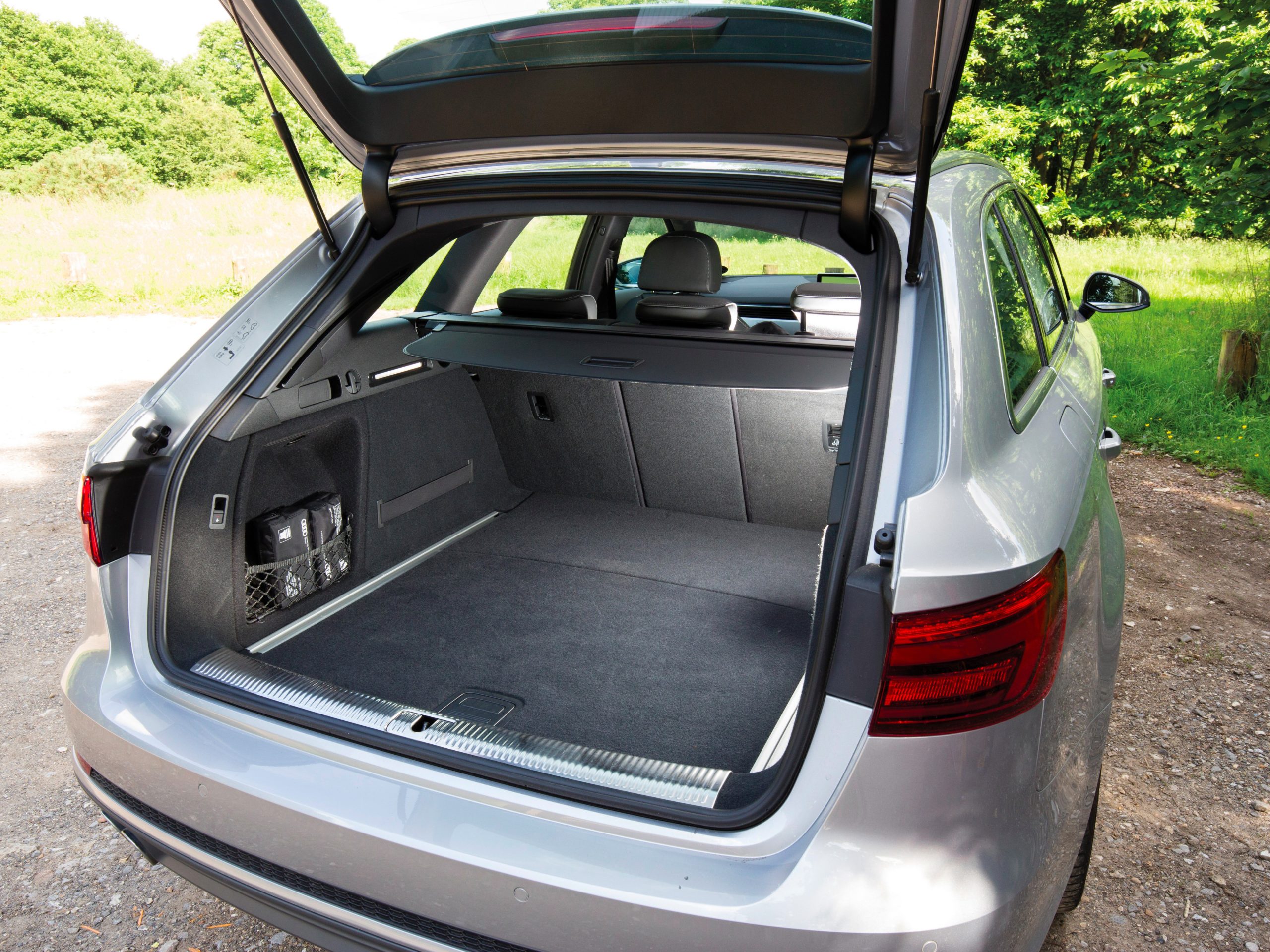 Audi A4 Avant - Practical Caravan | Automatten