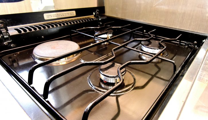 The Europa’s glass-lidded dual-fuel hob, with three gas burners and an electric hotplate, was in tip-top condition