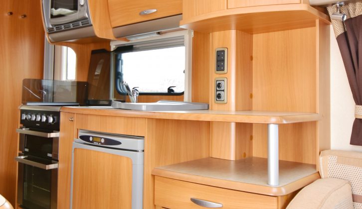 This 530's kitchen is a good size with excellent storage, ample worktop space and all the kit you need