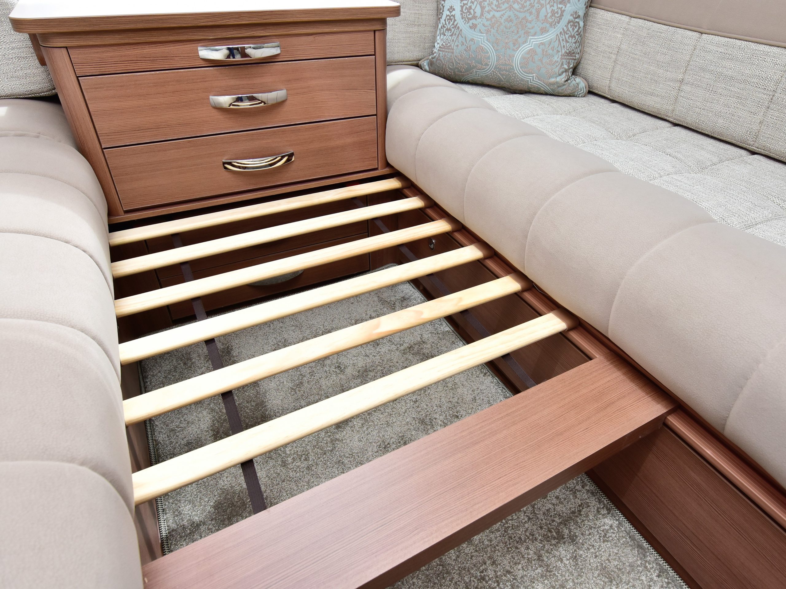 Caravan bed slats store