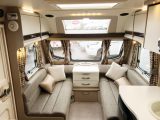 It's light in here thanks to the large front sunroof and pale fabrics – wraparound seating is a £175 option