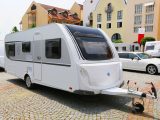 The Knaus Sport 540 UE is another new-for-2018 caravan and it has a fixed-twin-single beds layout