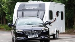 The Vauxhall Insignia Sports Tourer 2.0 170PS Turbo D Tech Line Nav has a 1633kg kerbweight