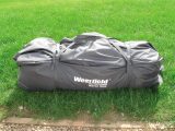 This lightweight awning should be relatively easy to handle and has a 100cm x 30cm x 29cm pack size