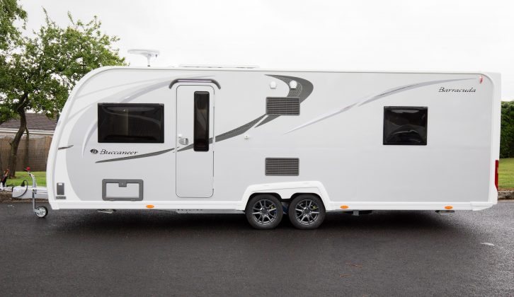 With a 8.16m shipping length and a 1990kg MTPLM, make sure you have a big enough tow car for this caravan