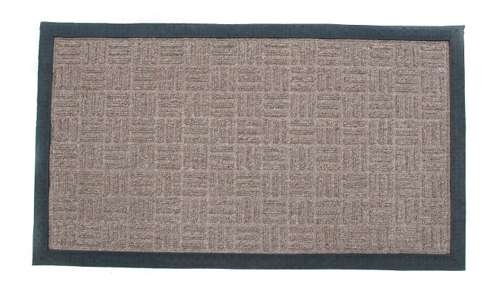 As its name suggests, the JVL Firth Tile Indoor Mat is designed to be used indoors and absorbs moisture well