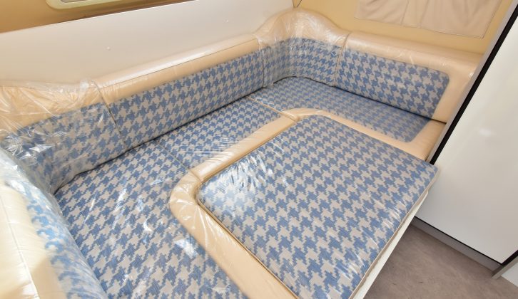 The Wingamm Rookie L's front make-up double bed measures 2.13 x 1.30m