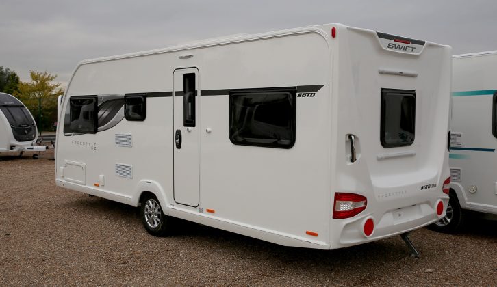 The Swift Freestyle SE S6 TD has a shipping length of 7.54m (24ft 9in) and an MTPLM of 1550kg. A tow car with a kerbweight of 1825kg will be an 85% match