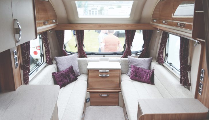 New 'Glacier' soft furnishings are teamed with the established 'Aralie Sen' cabinetwork in 2019 Swift Challenger models, seen here on the 530