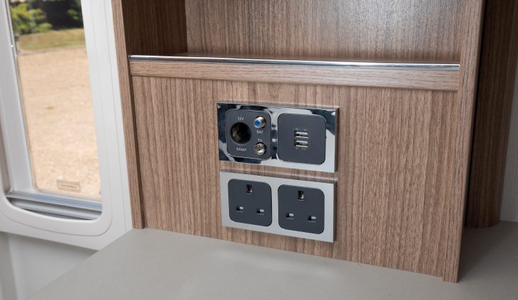 The sideboard is well-equipped as a TV station, with two plugs, a double USB socket and a TV connection