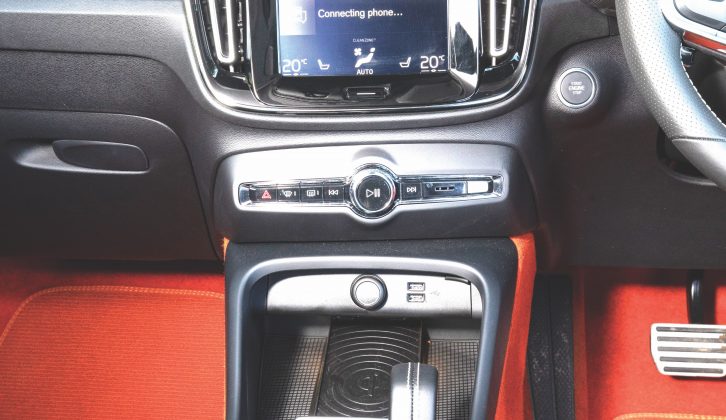 The big Sensus touchscreen keeps dashboard buttons to a minimum, but you need to be very precise to use it on the move
