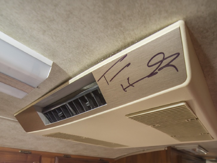 Hanks Airstream trailer signature